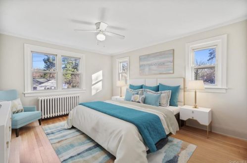 2 Tennyson St, Hartsdale NY  10530-1319 exterior