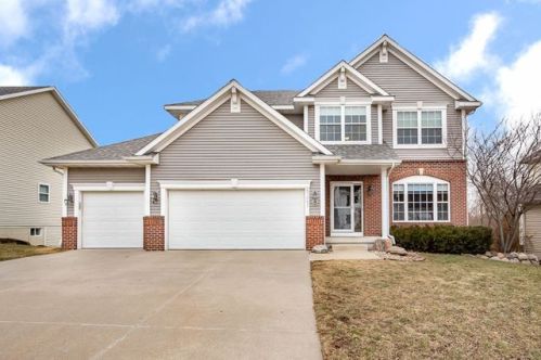 6321 Sudbury Ct, Camp Dodge, IA 50131-2278