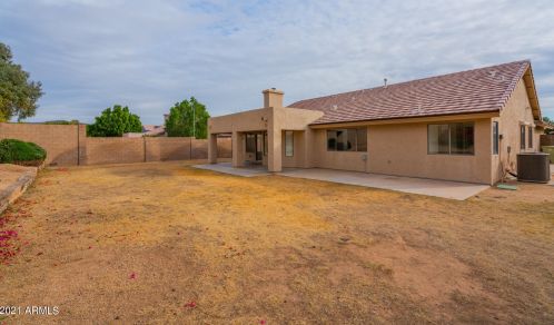 6960 Villa Hermosa, Glendale AZ  85310-5857 exterior