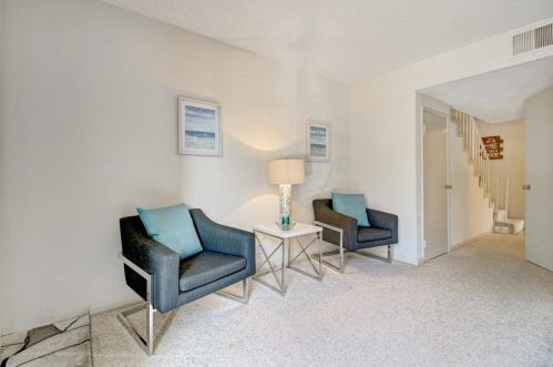 880 Stonegate Dr, South San Francisco CA  94080-1562 exterior