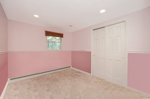 2 Autumn Dr, Mount Sinai NY  11766-2300 exterior