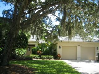 2948 Sandringham Pl, Sarasota, FL 34235-0956