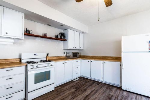 302 Calhoun St, Mount Vernon OH  43050-2012 exterior