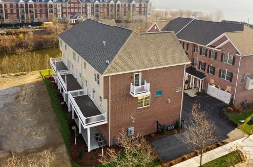 112 Chapel Harbor Dr, Pittsburgh PA  15238-3154 exterior