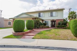918 Diamondale Dr, Long Beach, CA 90746-3020