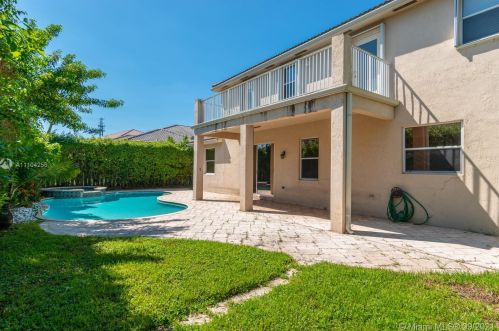 913 168 Ave, Hollywood FL 33028-2021 exterior