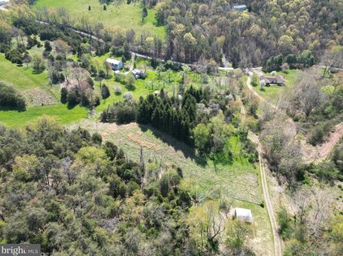 1806 Jenkins Holw Rd, Mathias WV  26812-8356 exterior