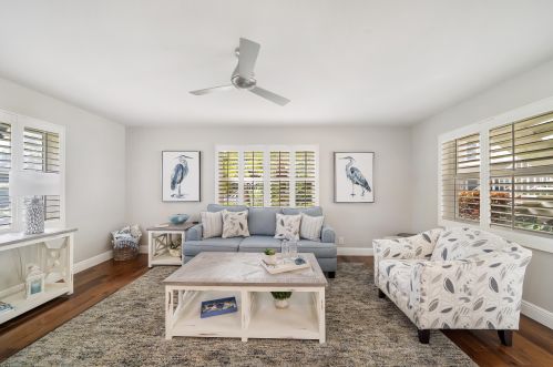 100 Venetian Dr, Delray Beach, FL 33483-6802