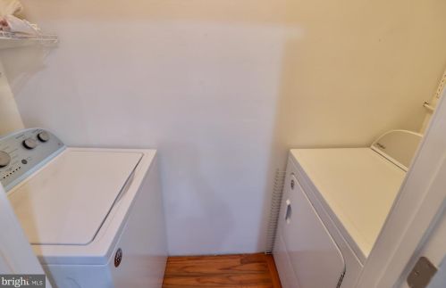 15108 Costa Dr, Woodbridge VA  22193-1647 exterior