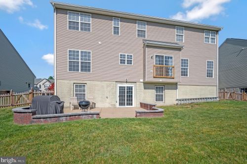 10325 Lees Crossing Ln, Fredericksburg VA  22408-0290 exterior