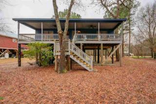 1435 Riverbend Dr, Burgaw, NC 28425-3681