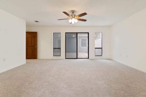 935 Holbrook Cir, Fort Walton Beach FL  32547-6733 exterior