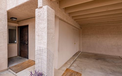 7285 Caminito Feliz, Tucson, AZ 85710-3768