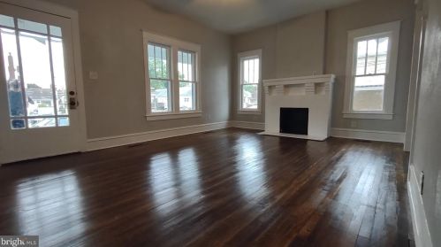 303 Delaware Ave, Delmar, DE 19940-1206