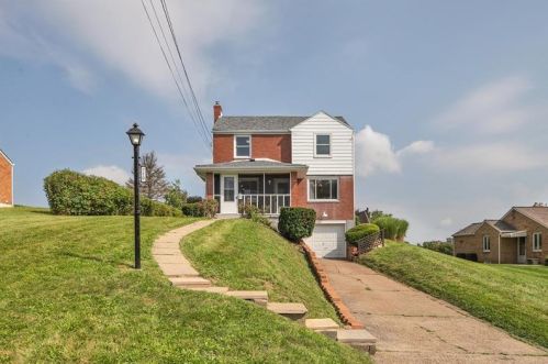 719 Lochinvar Dr, Pittsburgh, PA 15237-5655