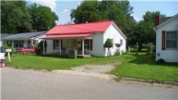 521 4th St, Lawrenceburg, TN 38464-2835