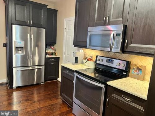 7428 Drew Ln, Fredericksburg VA  22407-6668 exterior