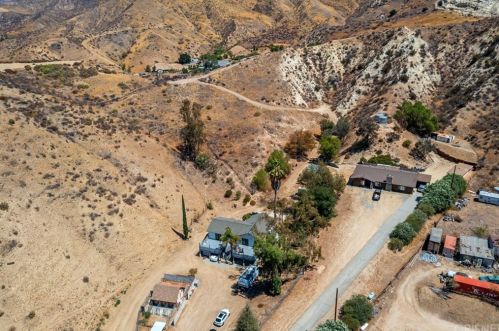 29354 San Francisquito Canyon Rd, Santa Clarita, CA 91390-4922