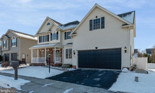 325 Fox Knoll Ct, Hanover, PA 17331-5234