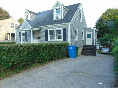 306 Edgewood Ave, Waterbury, CT 06706-1918