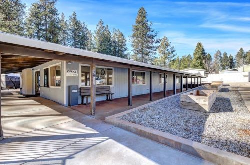 10 Wendy Cir, Grass Valley CA  95945-7037 exterior