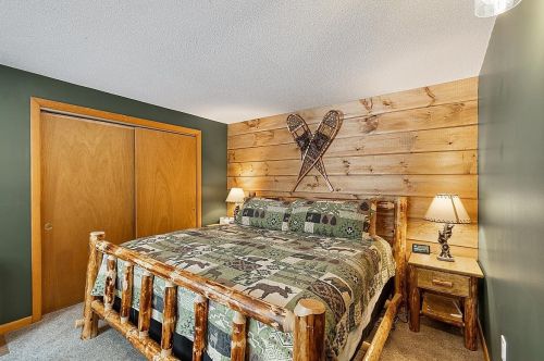 14 Dubeau Cir, Ellsworth NH  03223-5234 exterior