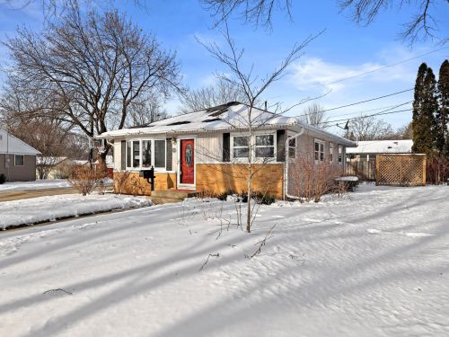 1110 Evergreen Dr, Waukesha WI  53188-2318 exterior