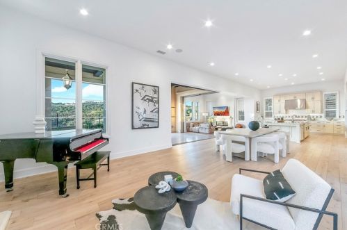 31 Seawatch, Newport Beach CA  92657-1650 exterior