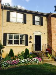 2820 Flagmaker Dr, Falls Church VA  22042-2252 exterior