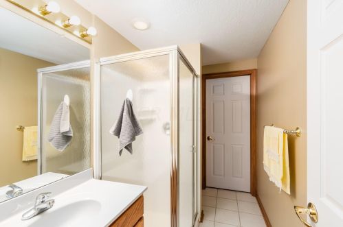 640 Concord Village Cir, Johnstown OH  43031-9194 exterior