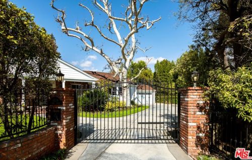 4736 Sancola Ave, North Hollywood, CA 91602-1611