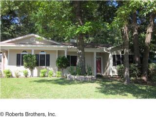 3009 Valley Dale Dr, Mobile, AL 36695-3237