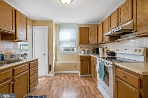 714 Manatawny St, Pottstown PA  19464-5143 exterior