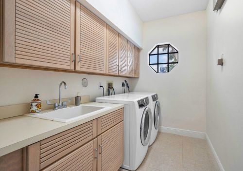 6670 Newport Lk Cir, Boca Raton FL 33496-3001 exterior