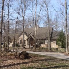 11 Little Pond Ln, Milford, OH 45150-9436