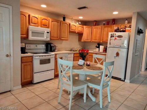 4632 Douglas Ln, Lehigh Acres FL  33973-2077 exterior