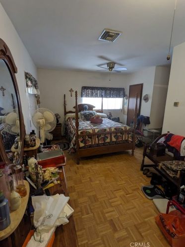 6704 Balboa Ave, Van Nuys CA  91406-4181 exterior