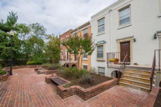 4329 Massachusetts Ave, Washington, DC 20019-5623