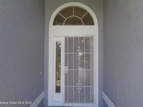 4887 Erin Ln, Melbourne, FL 32940-7155