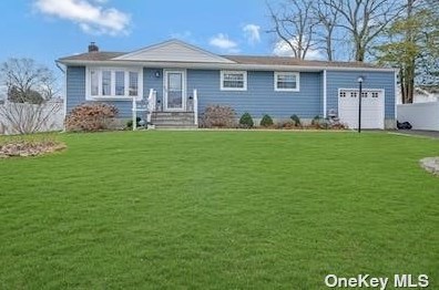 277 Greene Ave, North Lindenhurst, NY 11757-3860