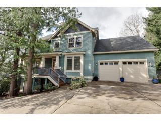 1247 107th Ave, Portland, OR 97229-5106