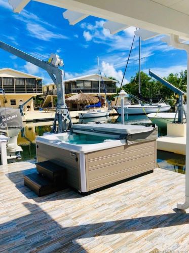 30 Jean La Fitte Dr, Key Largo FL  33037-2330 exterior