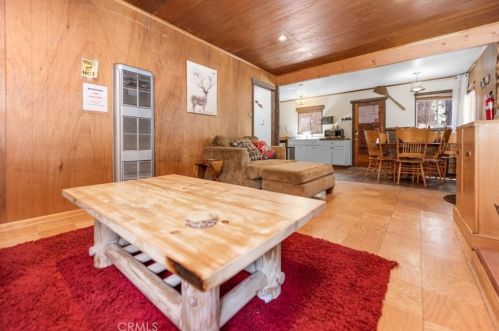 340 Sherwood Blvd, Big Bear City CA  92314 exterior