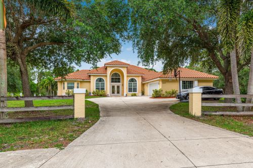 3402 Holly Ln, Palm City, FL 34990-5415