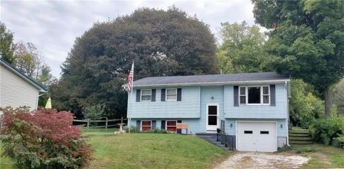 67 Randall Ave, Girard, PA 16417-1142