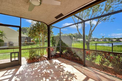 5102 Toscana Trl, Boynton Beach FL  33437-2038 exterior