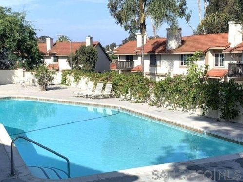 317 Windy Ln, Vista, CA 92083-5764