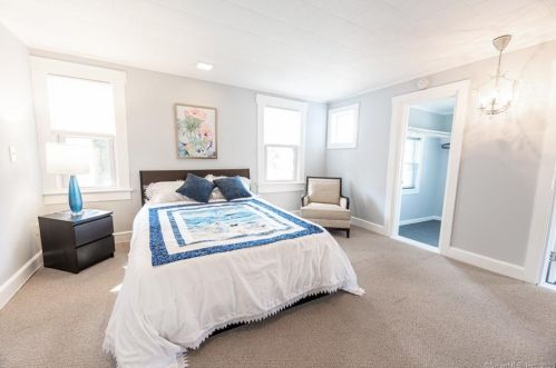 53 Grant St, Milford CT 06460-5310 exterior