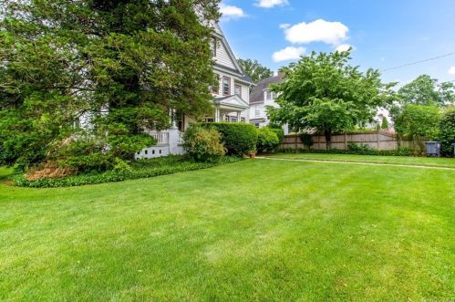 91 Greenridge Ave, White Plains, NY 10605-2419