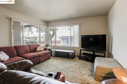 486 Quail Glen Dr, Oakley CA  94561-3942 exterior